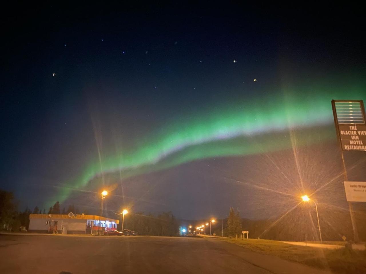Glacier View Inn Хейнс Джънкшън Екстериор снимка